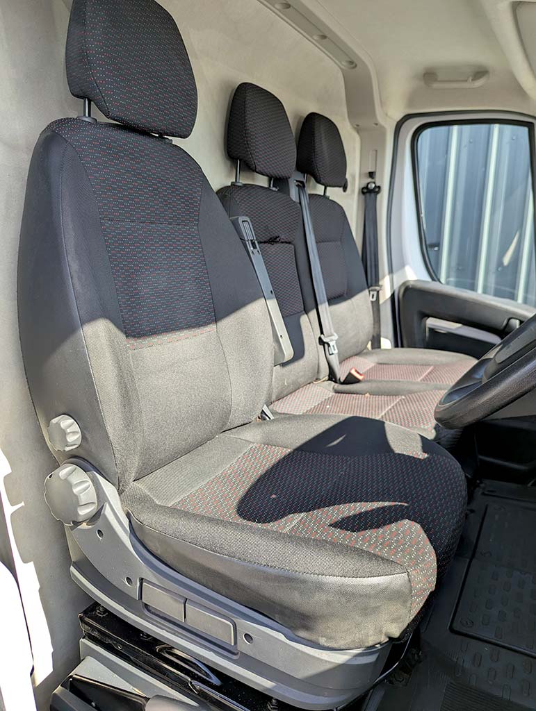 PEUGEOT BOXER 2.2 BlueHDi H2 Professional Van 140ps - Image 7